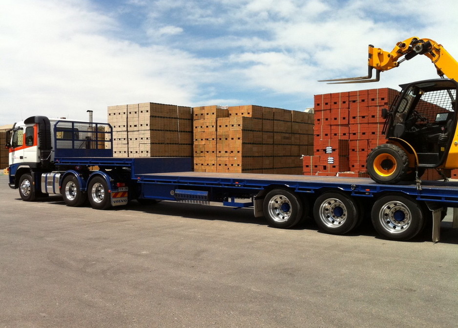 4448-adelaide-freight-transport-1-mawson-lakes-freight-transportation-4177-938×704