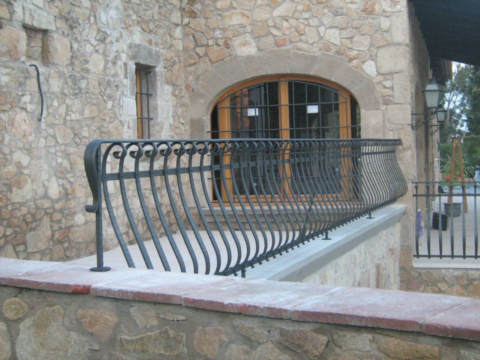 Maxa-Mont Novi Banovci