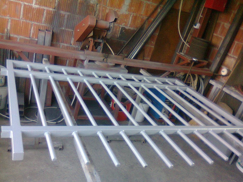 Maxa-Mont Novi Banovci